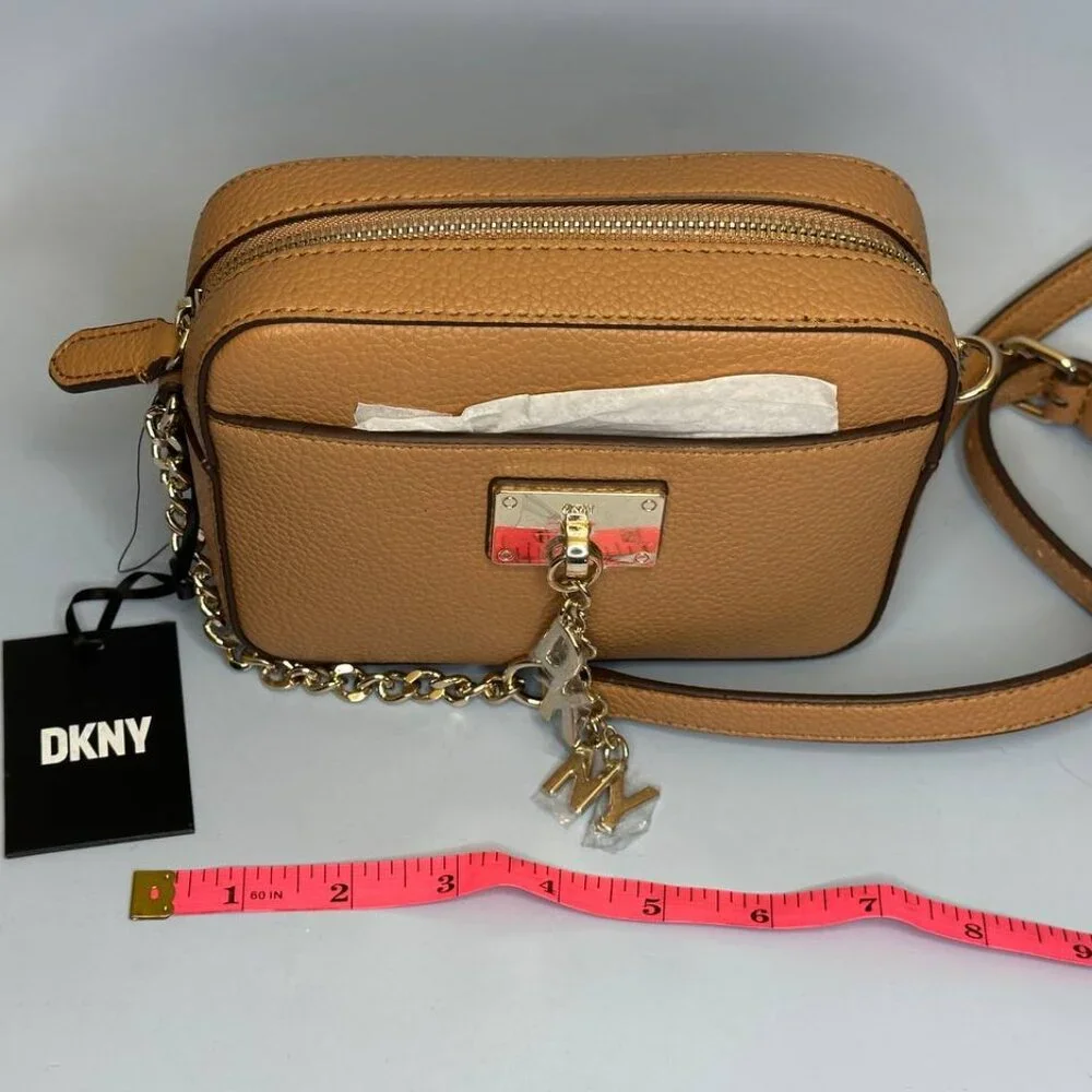 NEW DKNY Cleo Top Zip Camera Handbag - Picture 2 of 5